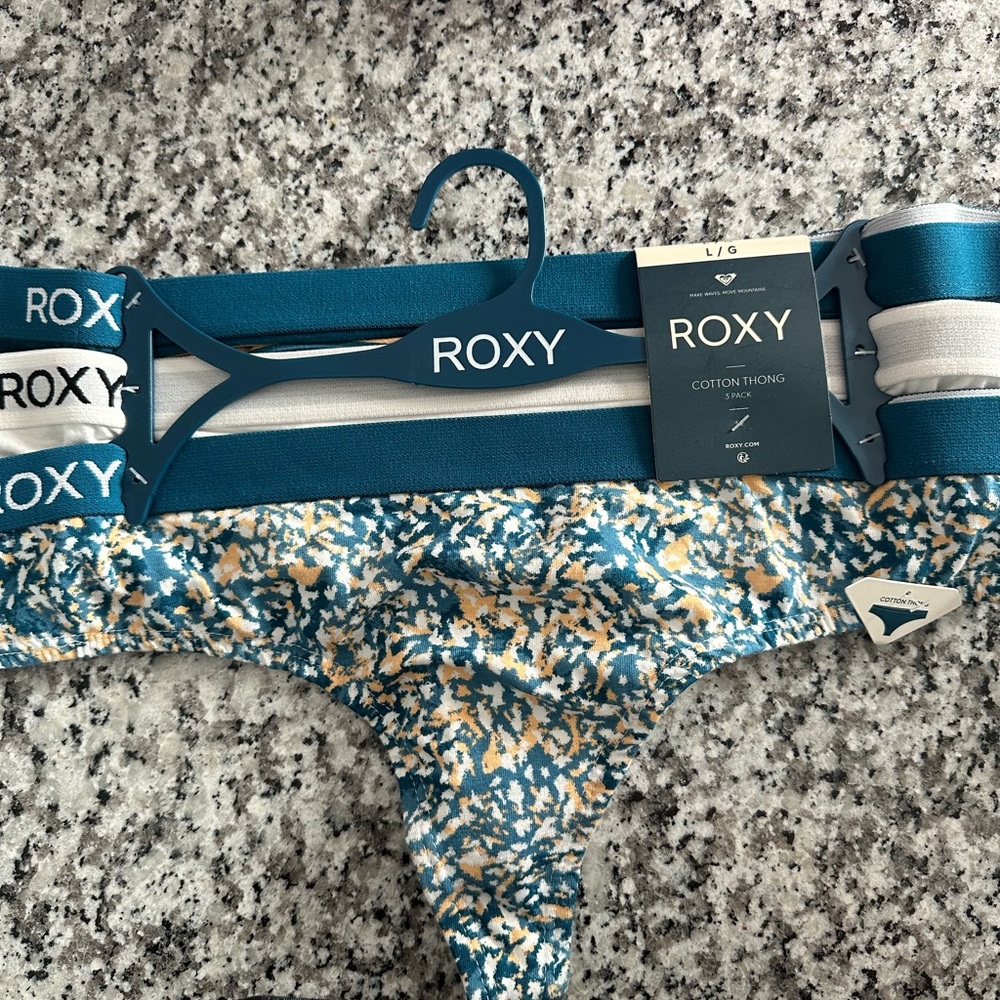 Roxy cotton thongs